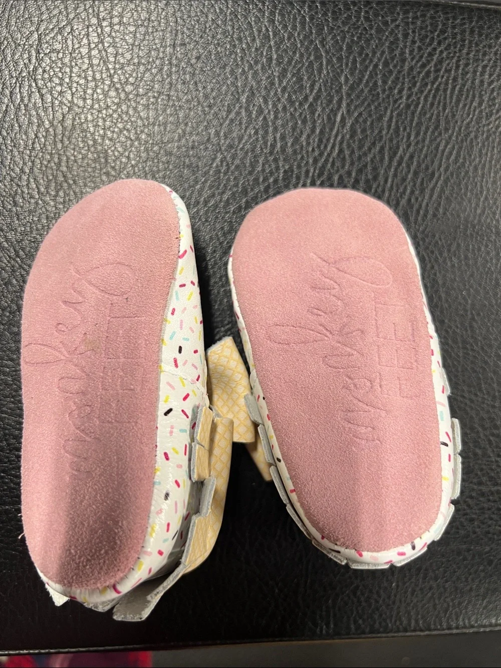 Baby Girls 6-12month size sandals 4 pair like new by monkey feet and old navy